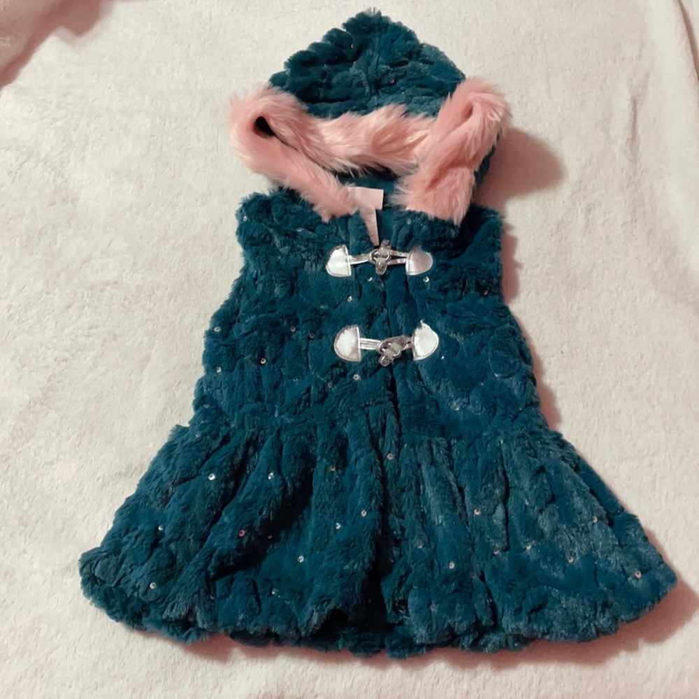 Cute teal vest